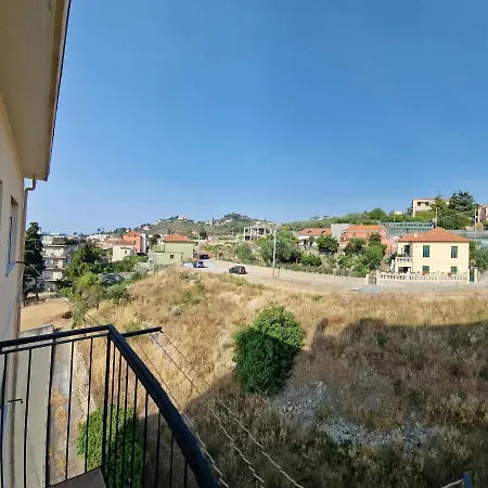 Apartamento Francis House Imperia